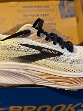Brand New/Never Worn Brooks Women's White Black Rose Gold Running Sneaker